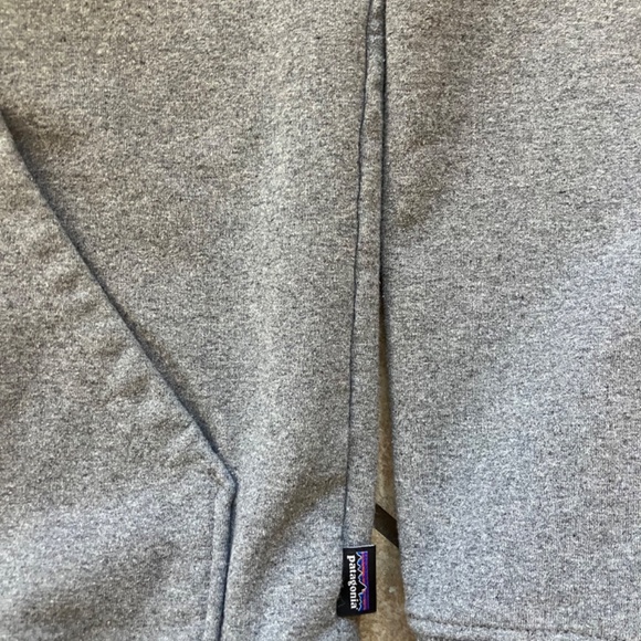 Classic Patagonia Hoodie – Grey with Front Logo, Size Small - Picture 3 of 7